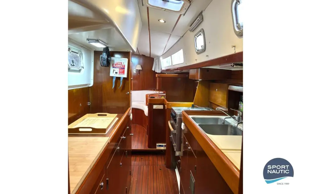 slider 9 Beneteau Oceanis 44 CC