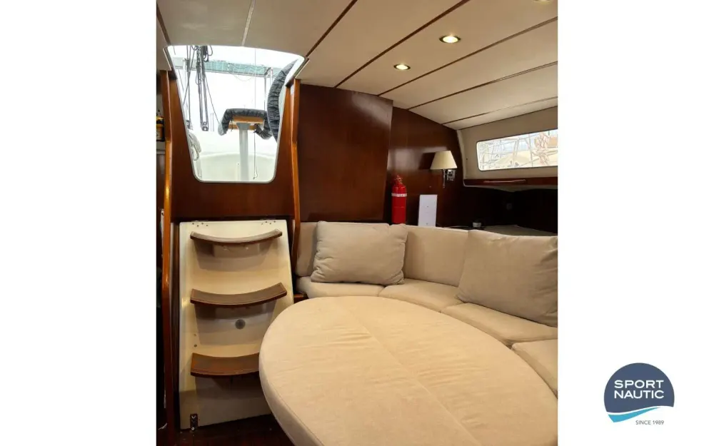 slider 18 Beneteau Oceanis 44 CC
