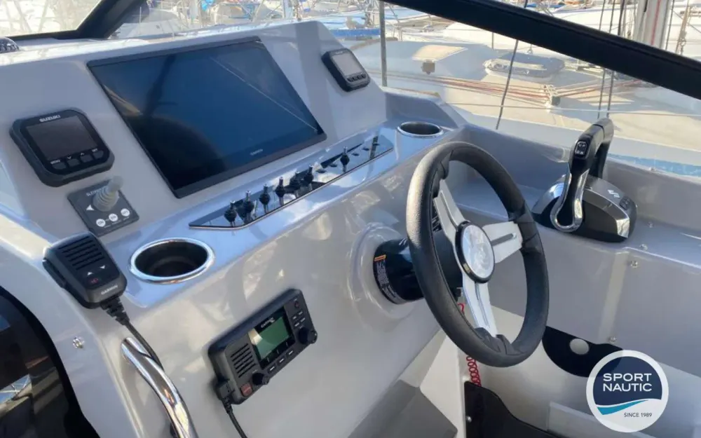 slider 13 Beneteau Flyer 10