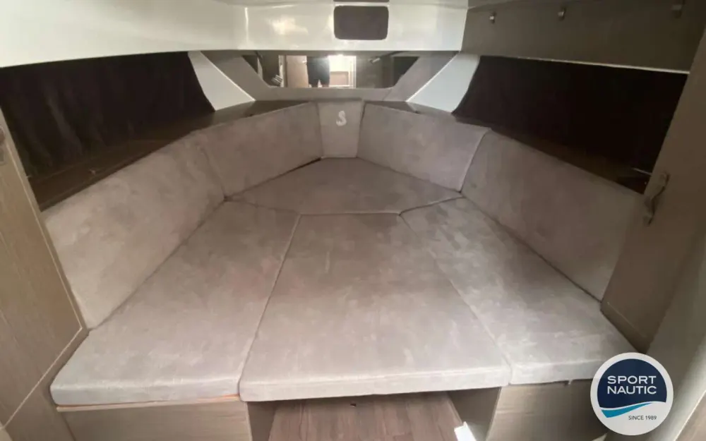 slider 14 Beneteau Flyer 10