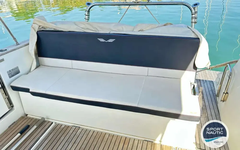 slider 4 Beneteau Flyer 8.8 SUNdeck