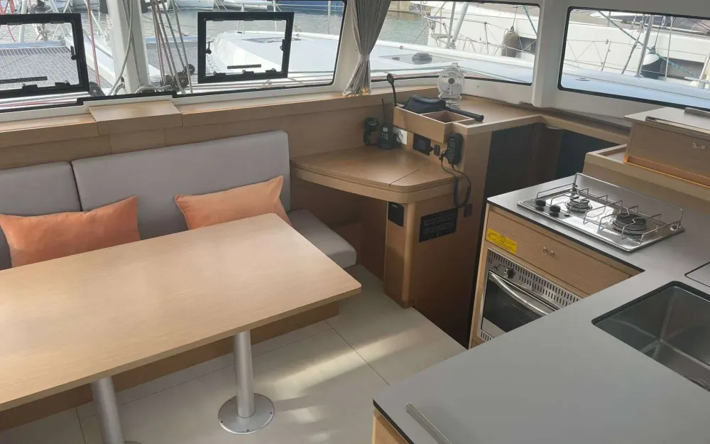 slider 7 Excess Catamarans Excess 11