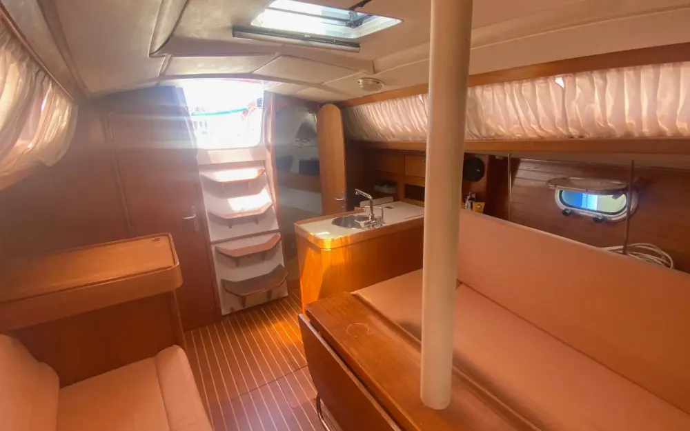 slider 8 Jeanneau Sun Odyssey 31