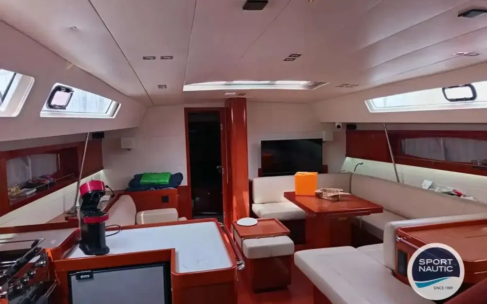 slider 2 Beneteau Oceanis 58