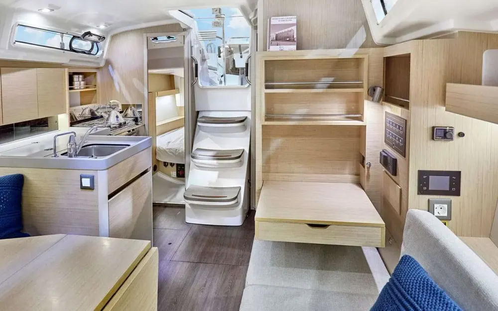 slider 10 Beneteau Oceanis 34.1