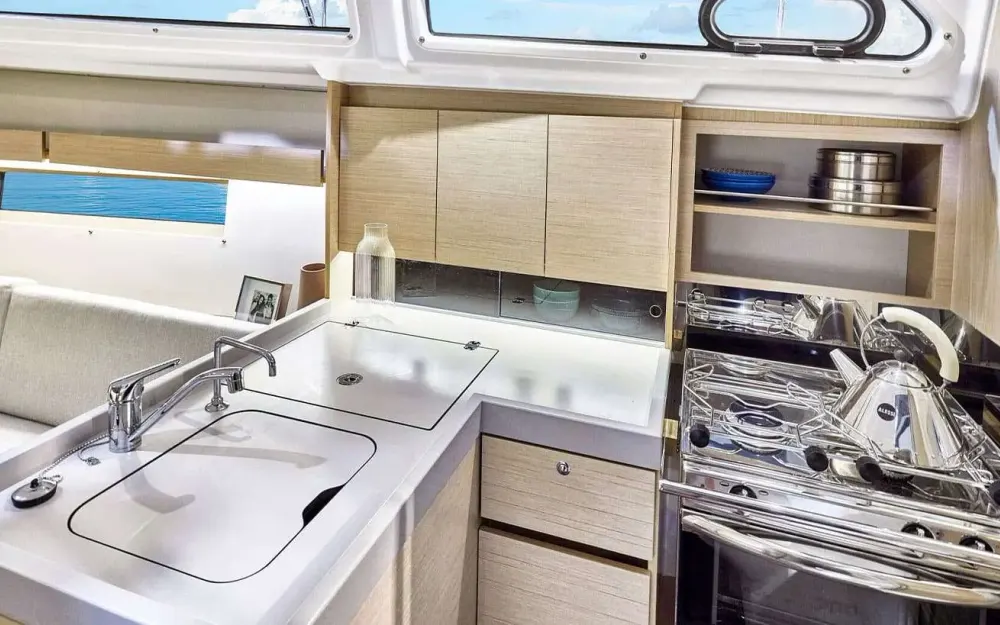 slider 11 Beneteau Oceanis 34.1