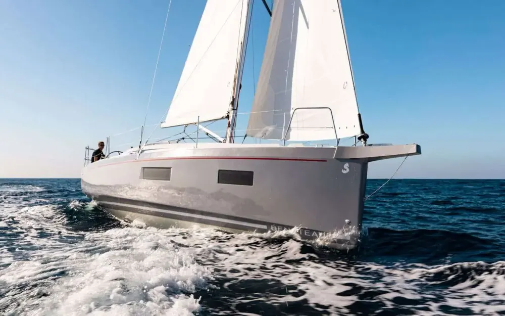 slider 1 Beneteau Oceanis 34.1