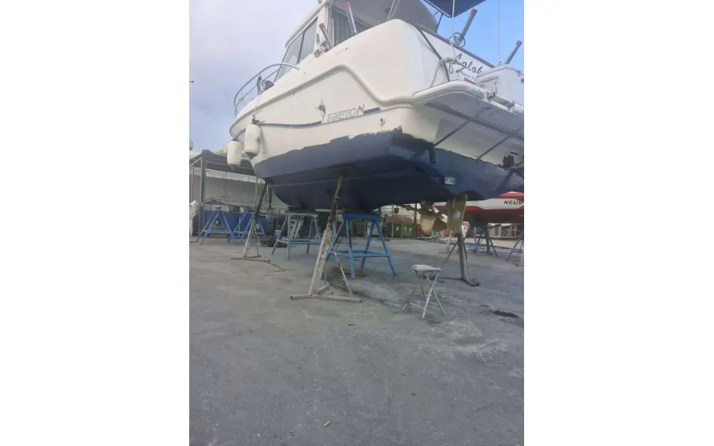 slider 8 Faeton  840 Moraga