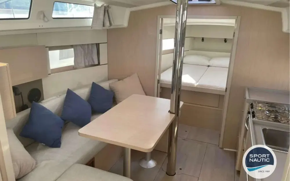 slider 11 Beneteau Oceanis 38.1
