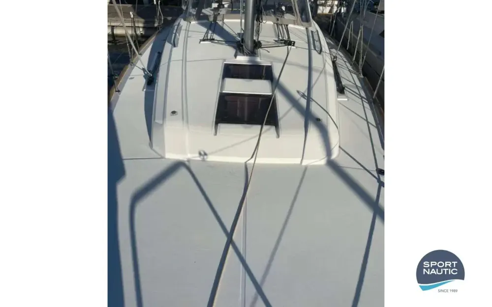 slider 6 Beneteau Oceanis 38.1