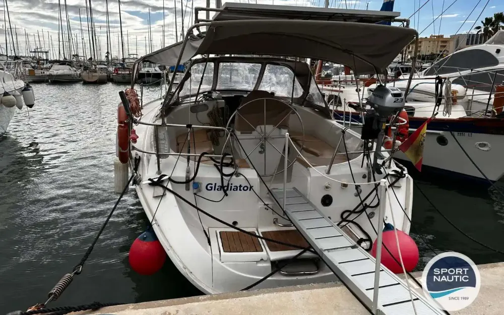 slider 11 Beneteau Oceanis 440