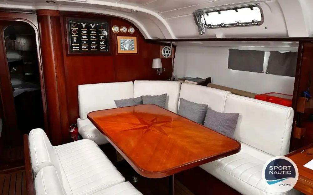slider 2 Beneteau Oceanis 440