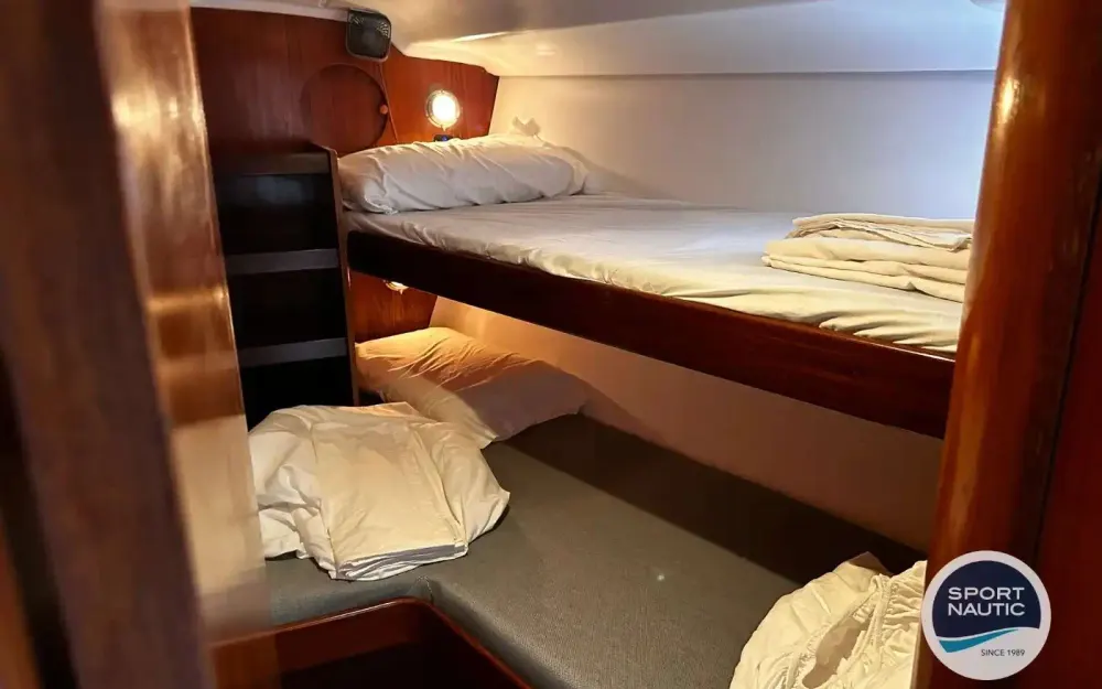 slider 4 Beneteau Oceanis 440