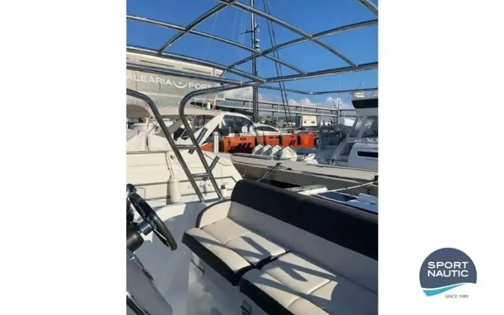 slider 2 Beneteau Flyer 8.8 SPACEdeck