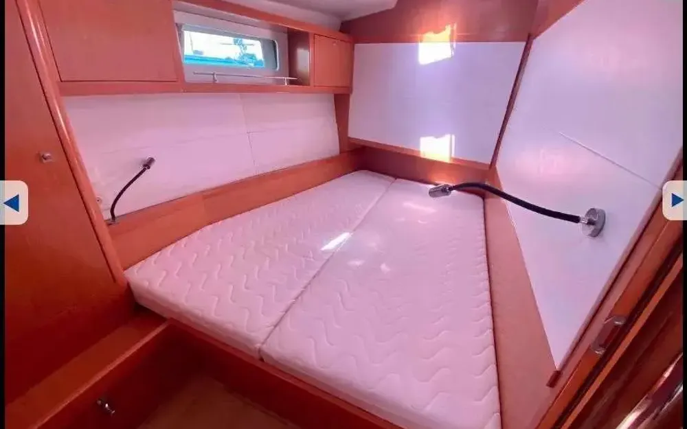slider 14 Beneteau Sense 43
