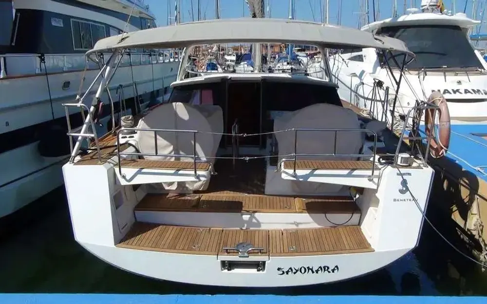 slider 5 Beneteau Sense 43