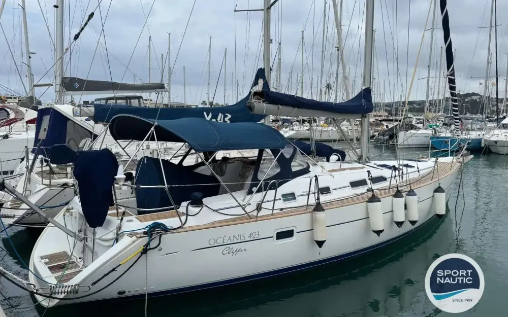 slider 0 Beneteau Oceanis 423