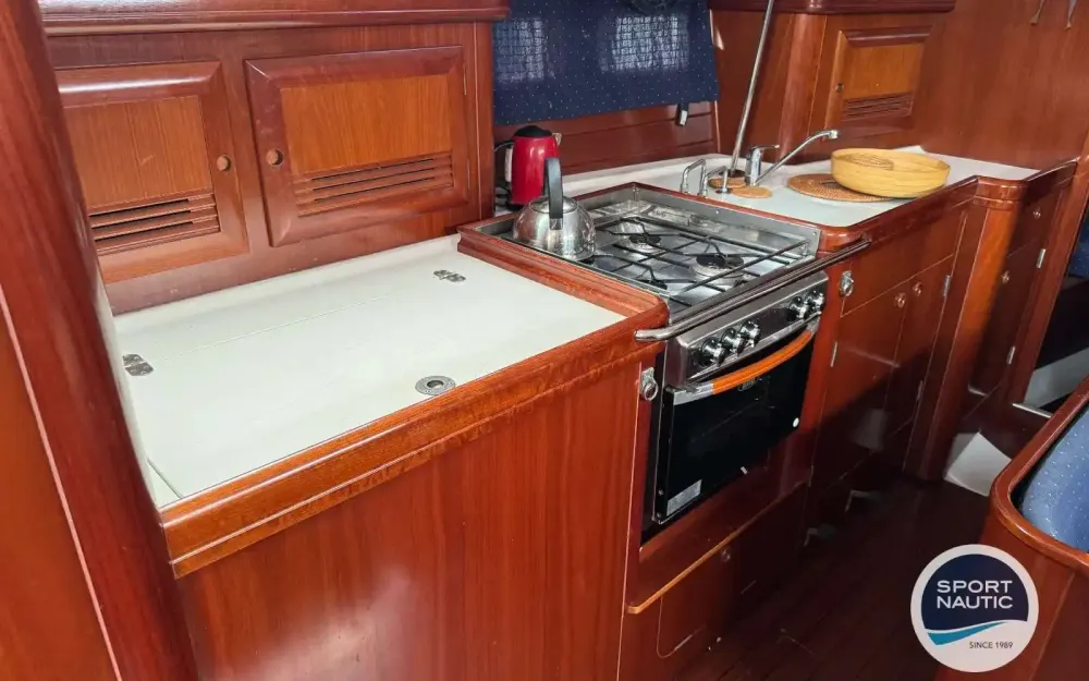slider 9 Beneteau Oceanis 423