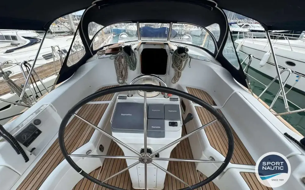 slider 3 Beneteau Oceanis 423