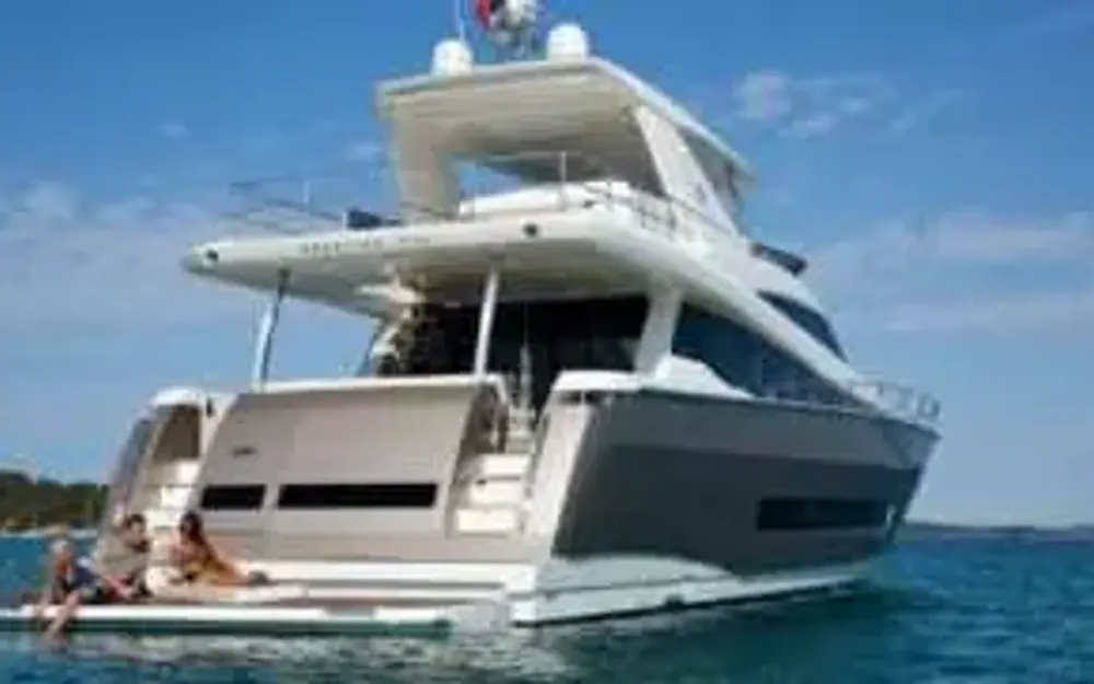 slider 4 Jeanneau Prestige 750
