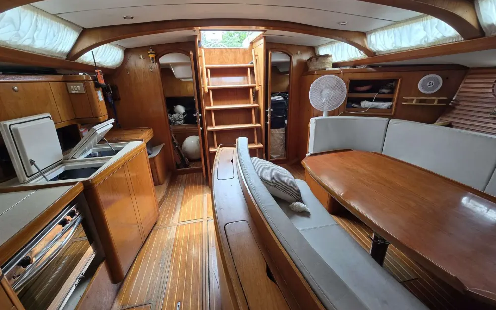 slider 2 Jeanneau Sun Odyssey 47