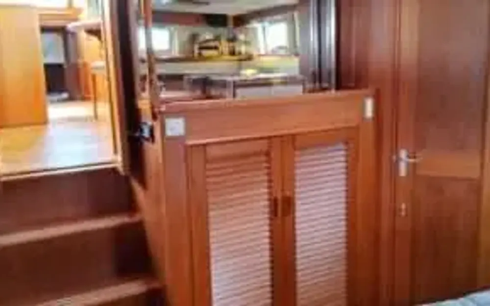 slider 21 Grand Banks  42
