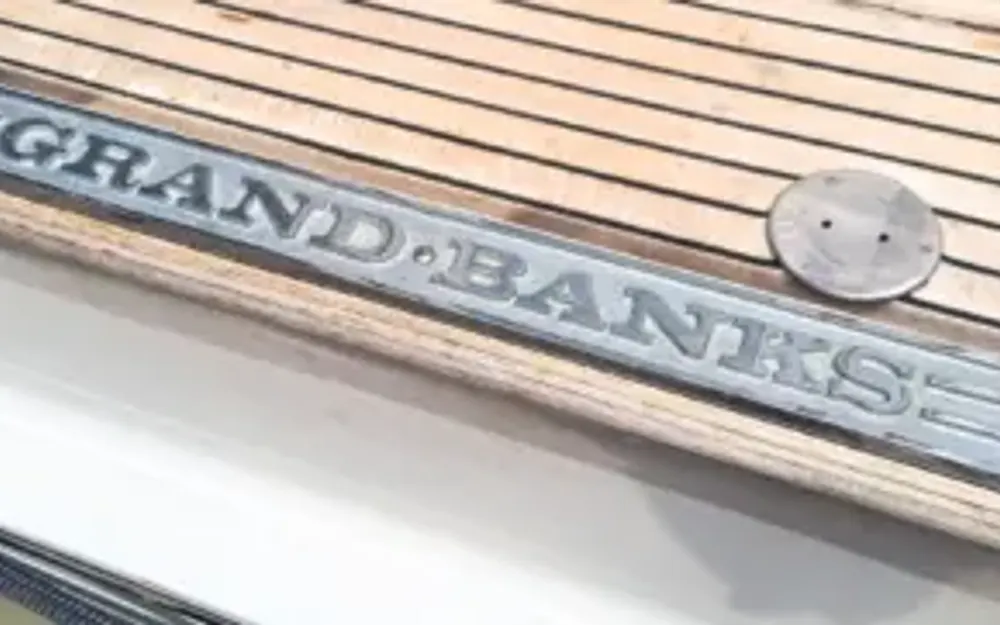 slider 6 Grand Banks  42