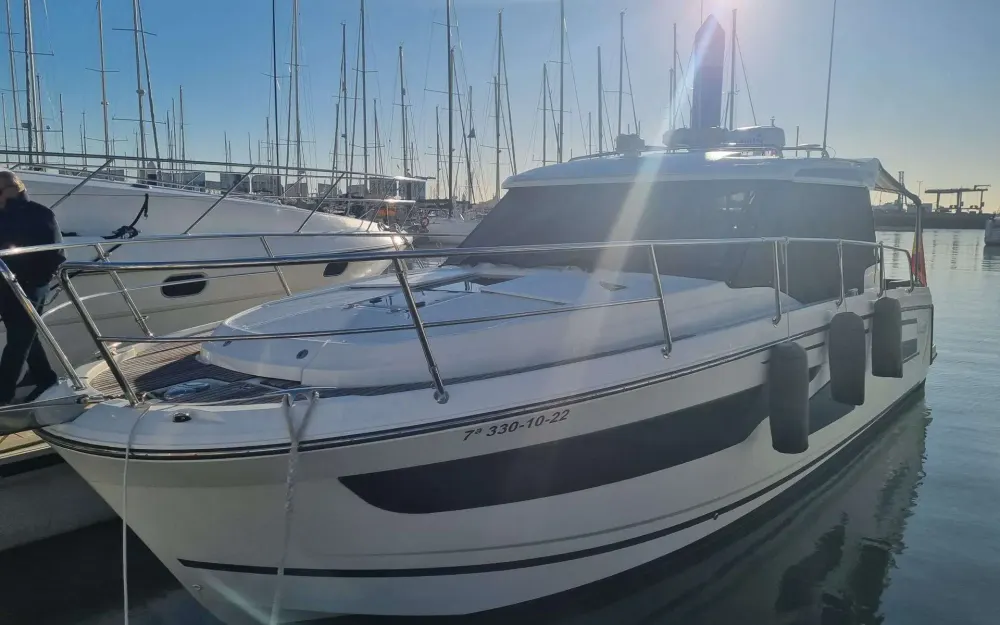 slider 0 Jeanneau Merry Fisher 1095