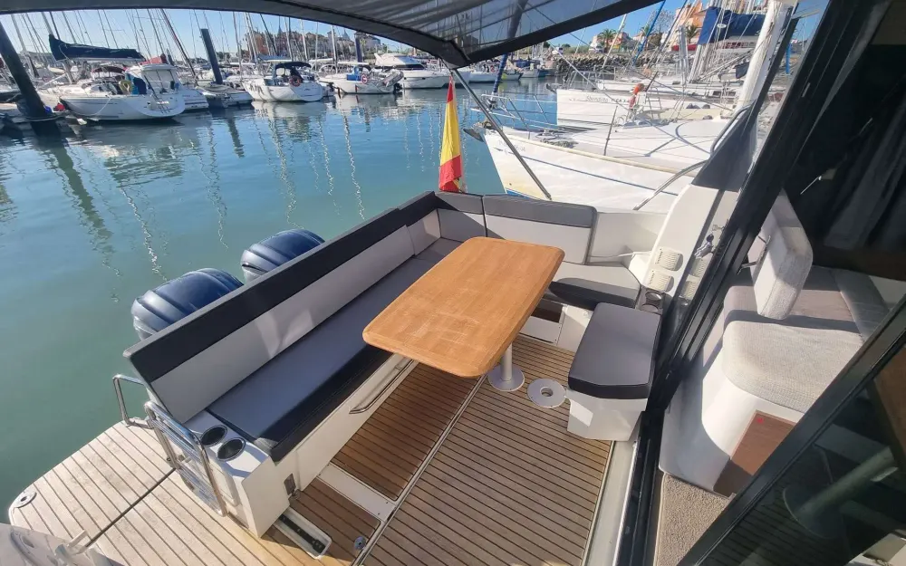 slider 4 Jeanneau Merry Fisher 1095