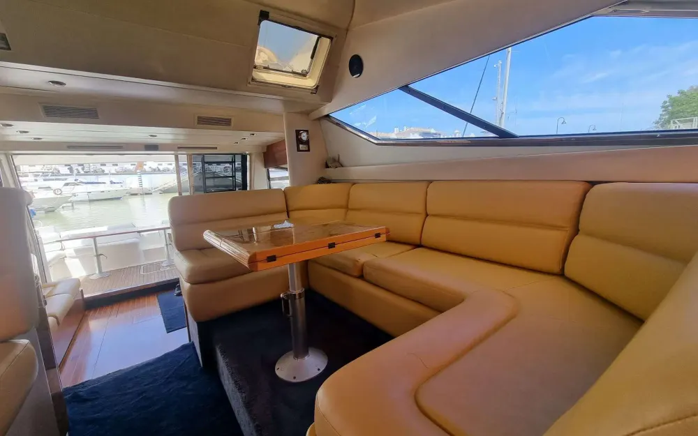 slider 14 Sunseeker Predator 52