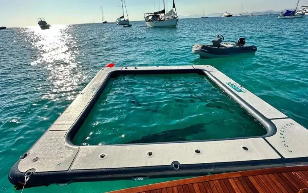 slider 10 Ferretti  500