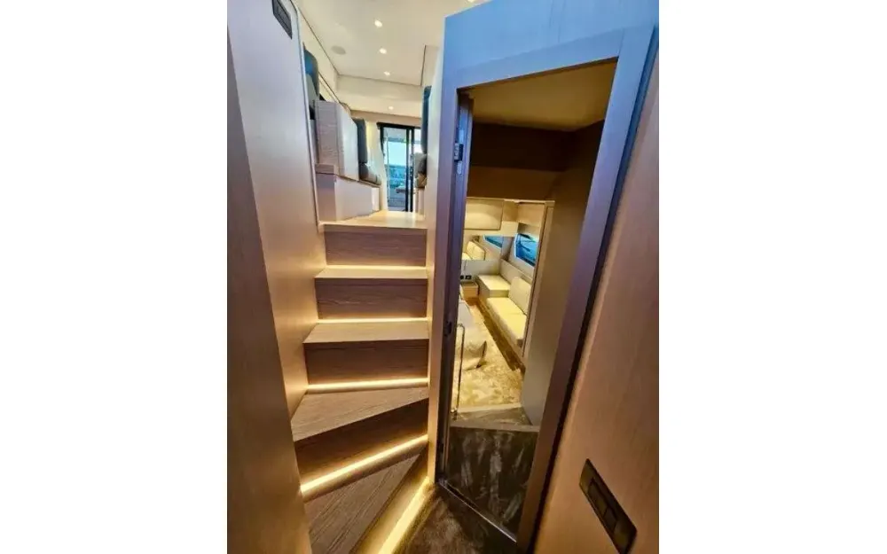 slider 20 Ferretti  500