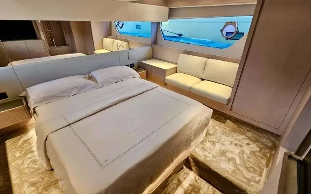 slider 3 Ferretti  500