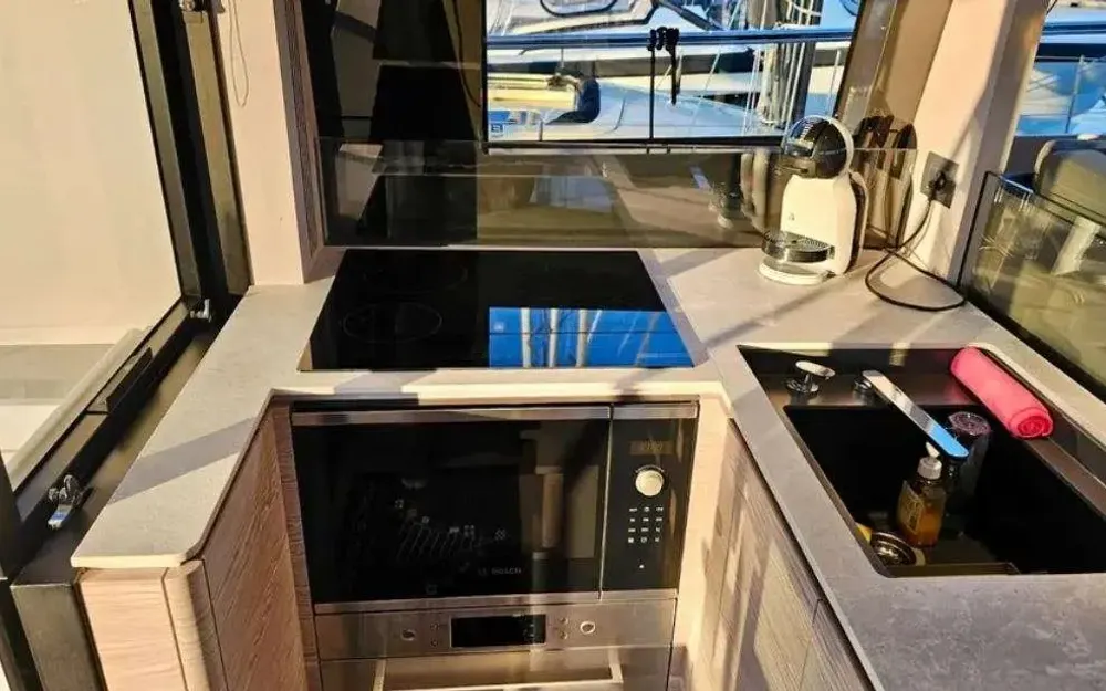 slider 7 Ferretti  500