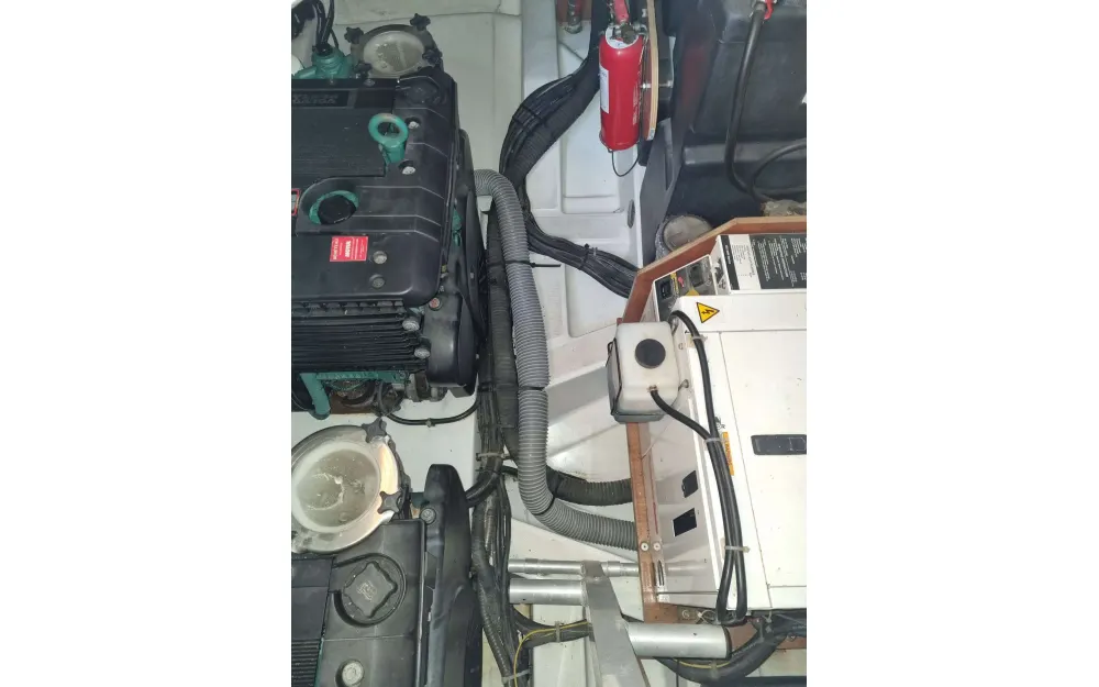 slider 15 Beneteau Monte Carlo 37 HT