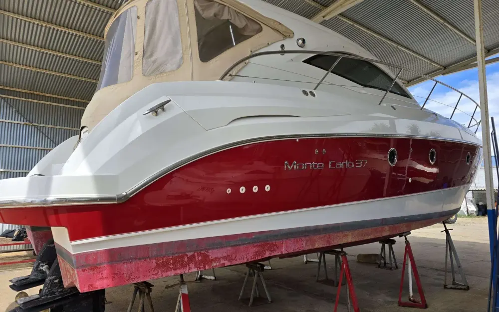 slider 17 Beneteau Monte Carlo 37 HT