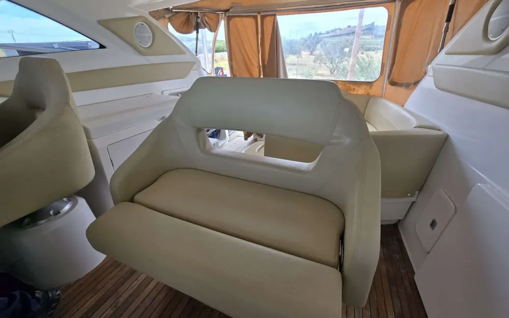 slider 22 Beneteau Monte Carlo 37 HT
