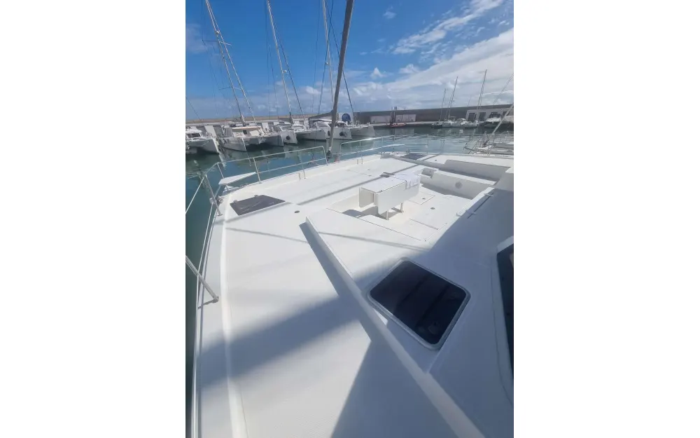 slider 11 Bali Catamarans Bali 5.4