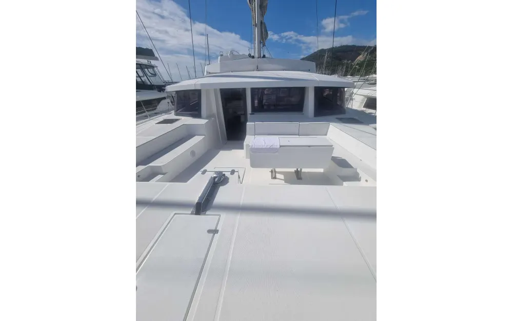 slider 6 Bali Catamarans Bali 5.4
