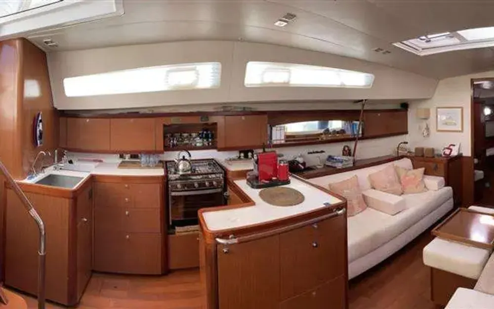 slider 22 Beneteau Oceanis 58