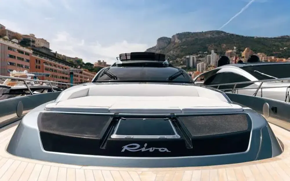 slider 6 Riva  66 Ribelle