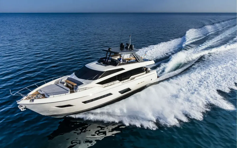 slider 17 Ferretti  780