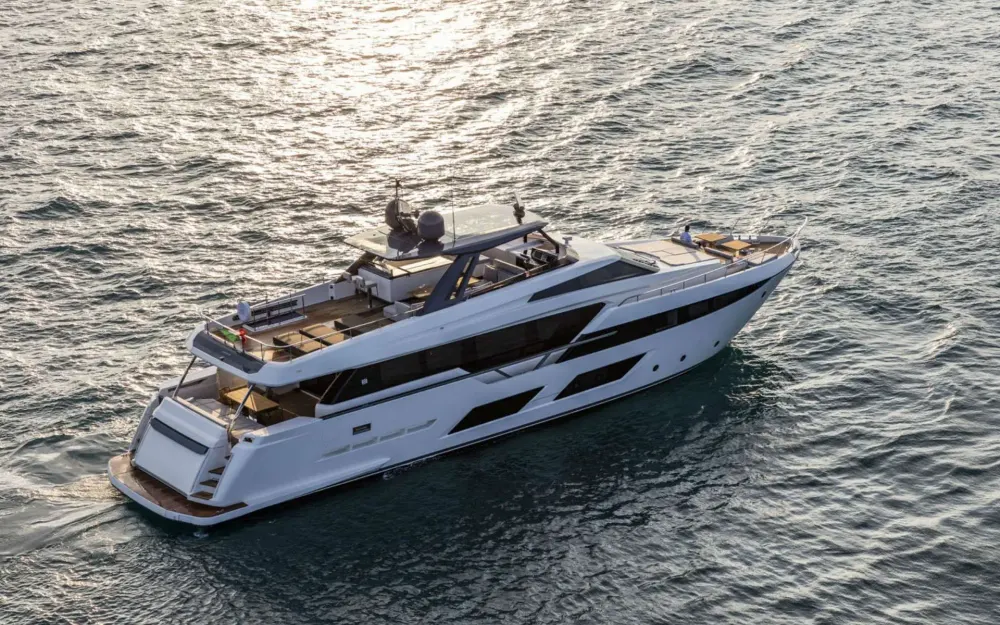 slider 9 Ferretti  920