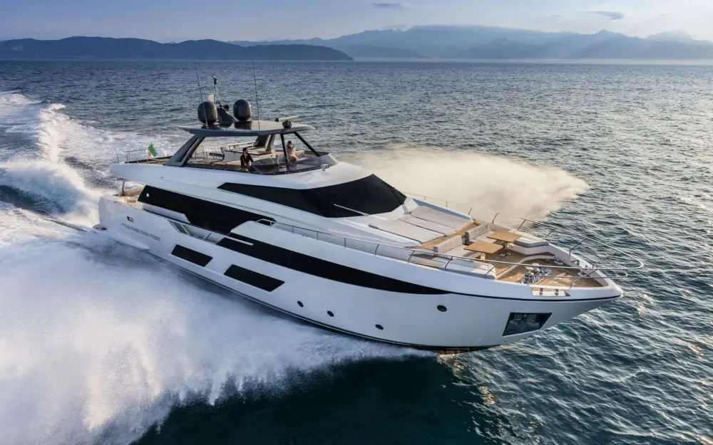 slider 13 Ferretti  920