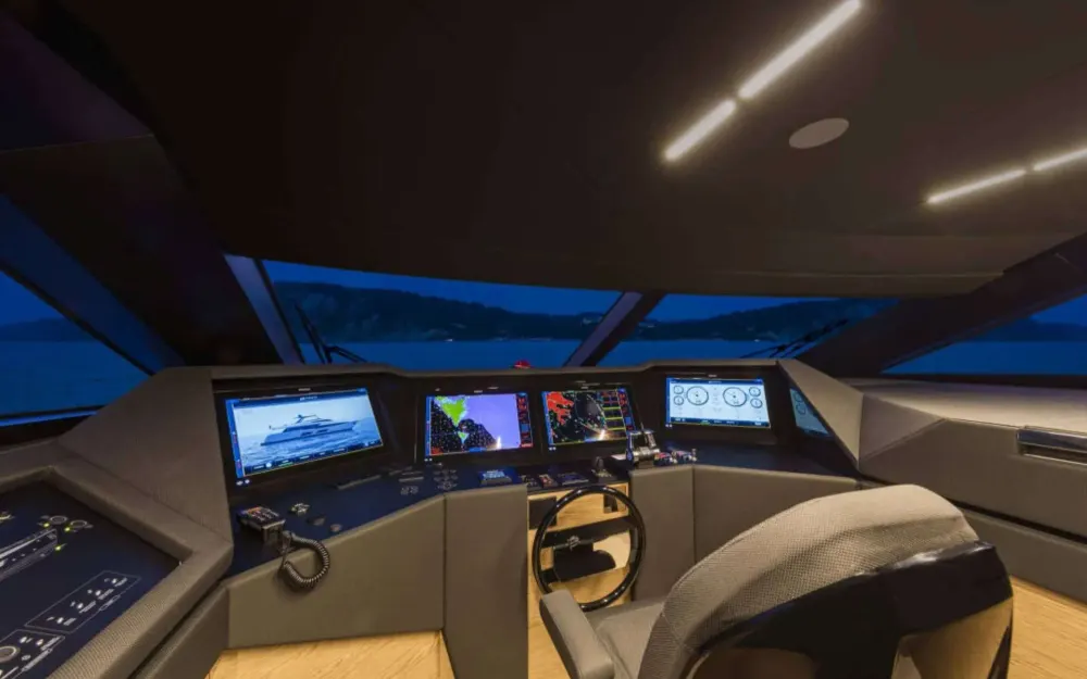 slider 9 Ferretti  920