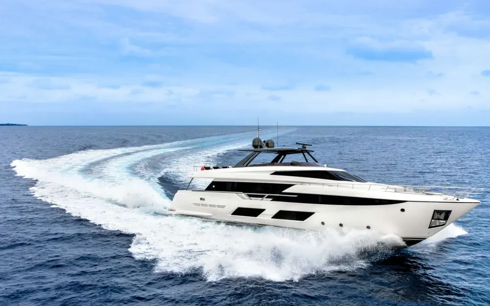 slider 13 Ferretti  920