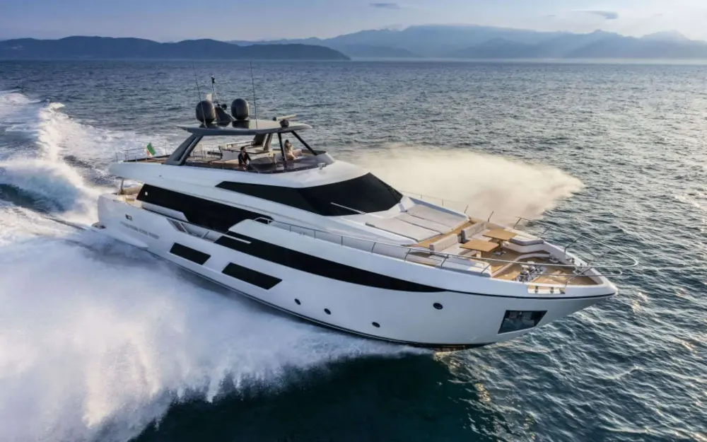 slider 18 Ferretti  920
