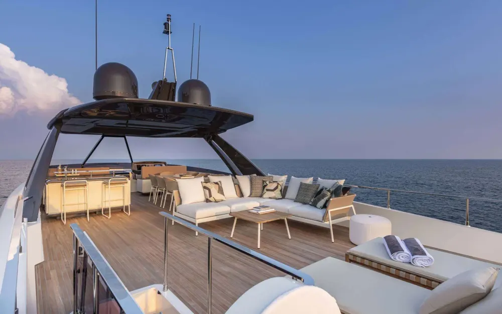 slider 30 Ferretti  920