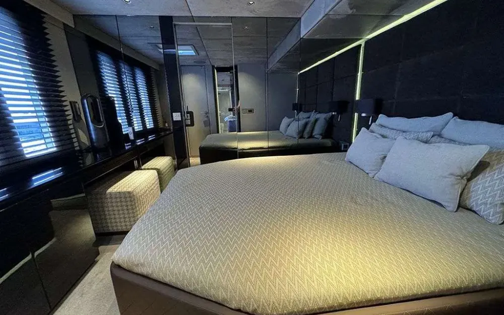 slider 34 Sunreef Yachts Sunreef 70