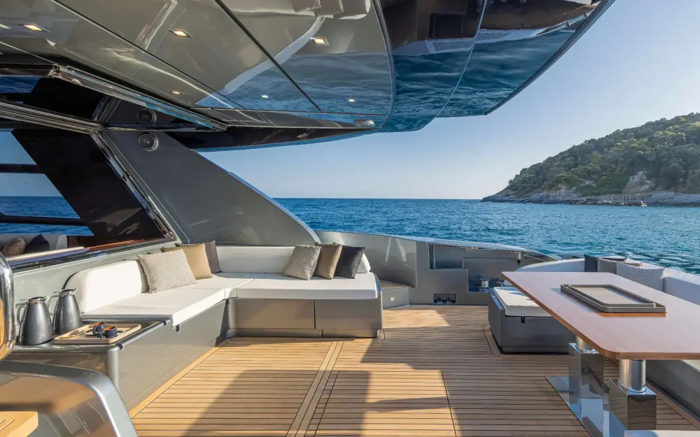 slider 1 Riva Perseo 76